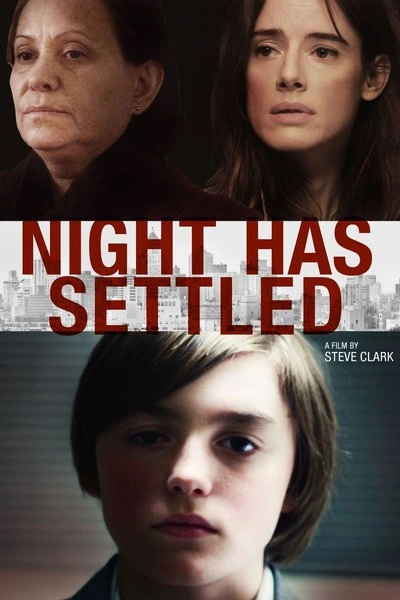 Affiche Night Has Settled