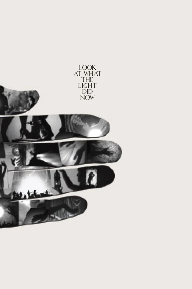 Poster van Look At What the Light Did Now
