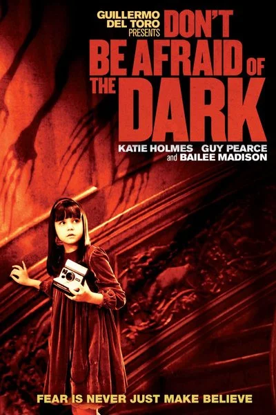Poster Don't Be Afraid of the Dark