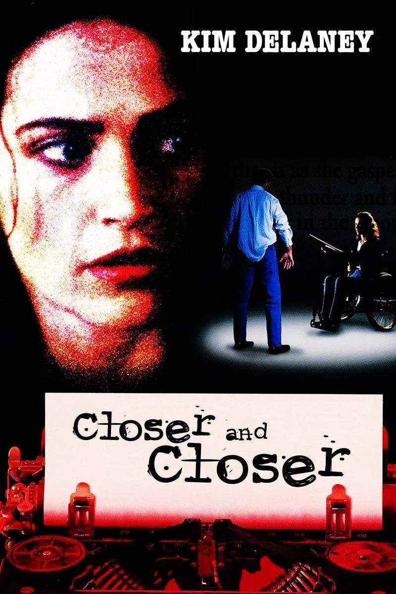 Poster van Closer and Closer