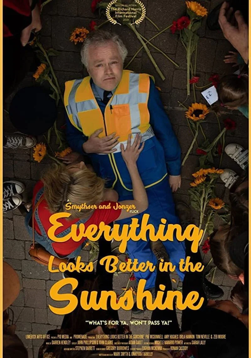 Poster van Everything Looks Better in the Sunshine