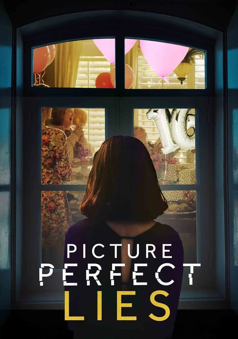 Poster van Picture Perfect Lies