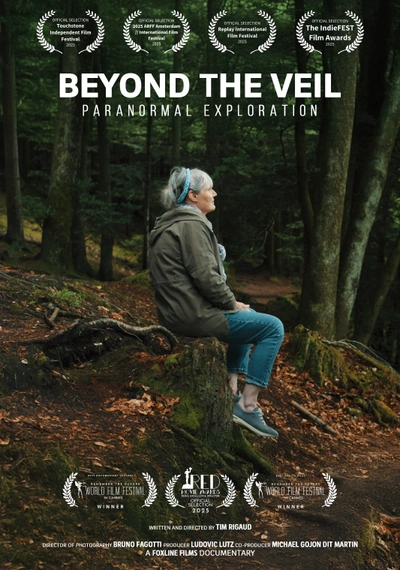 Affiche Au-Delà du Voile - Exploration du Paranormal